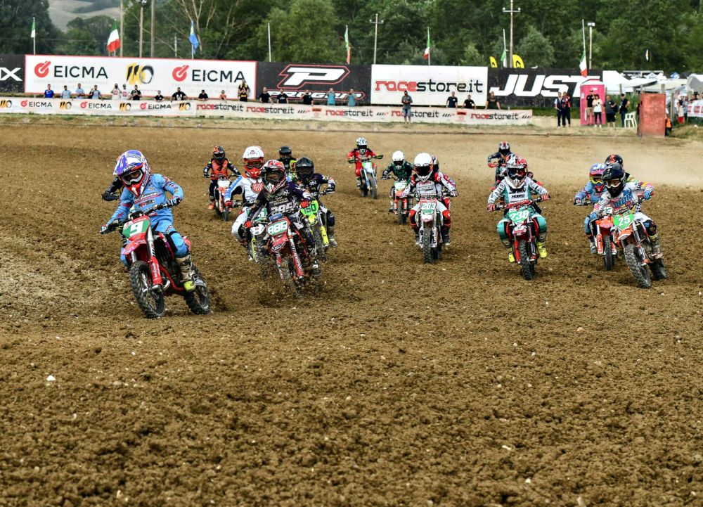 Una partenza del Campionato Italiano Junior Motocross 2024